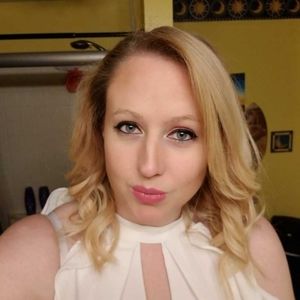 Meet your Posher, Ally